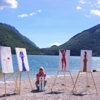 L'acqua e le tele di Paola